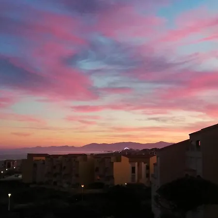 Vue Et Montagnes Acces Direct Sans Route